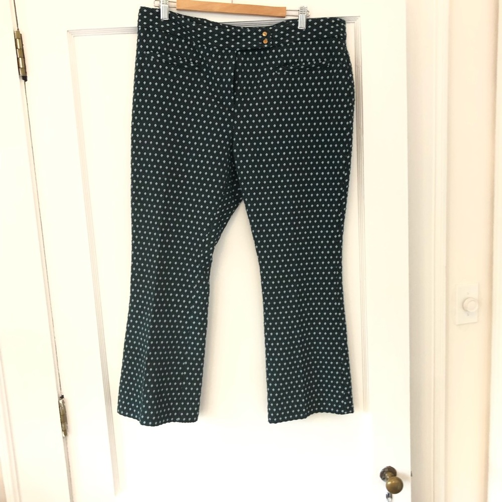 Cute cropped navy & green textured pants Size 14